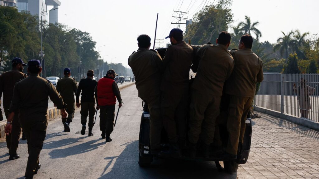 Attackers armed with guns and RPGs kill 11 police officers in Pakistan ambush