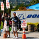 Boeing to meet union in bid to end crippling two-week strike