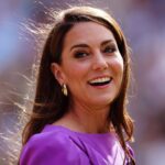 Kate makes surprise theatre appearance as she continues cancer recovery