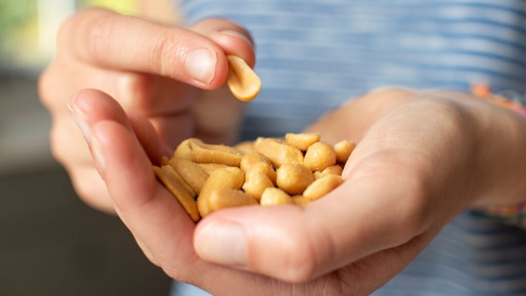 Peanut allergy sufferers warned to avoid mustard after contamination scare