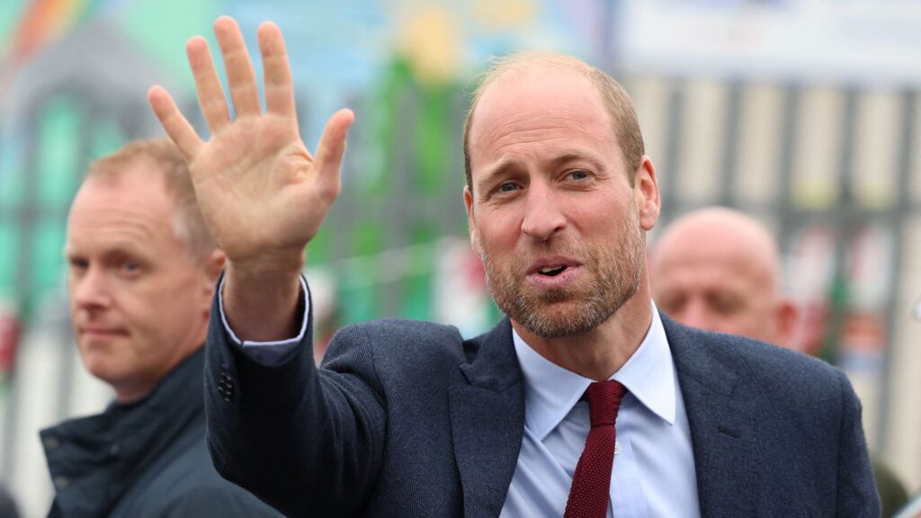 William thanks well-wishers in first visit since Kate’s cancer treatment update