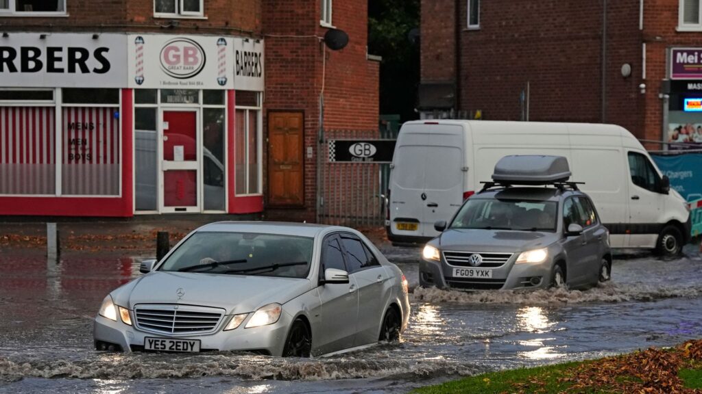 More heavy rain and thunderstorms to come for parts of UK as summer ends