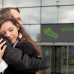 Airport puts time limit on goodbye hugs