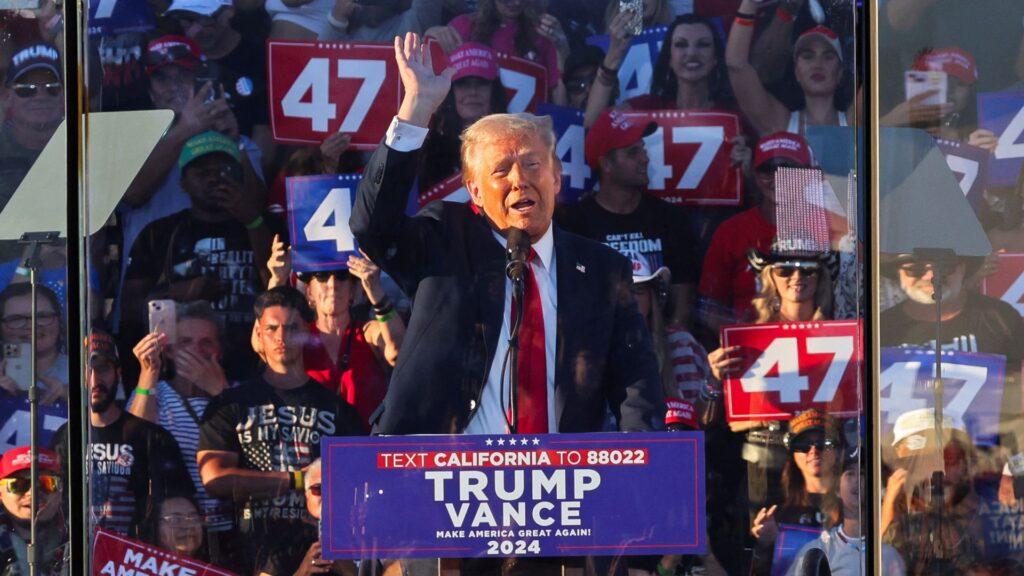 Man with weapons including high-capacity magazine stopped at checkpoint near Trump rally