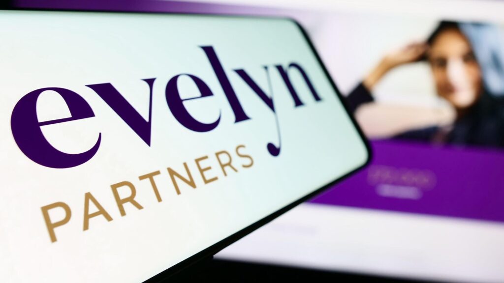 Buyout firms to table £500m bids for Evelyn accountancy arm