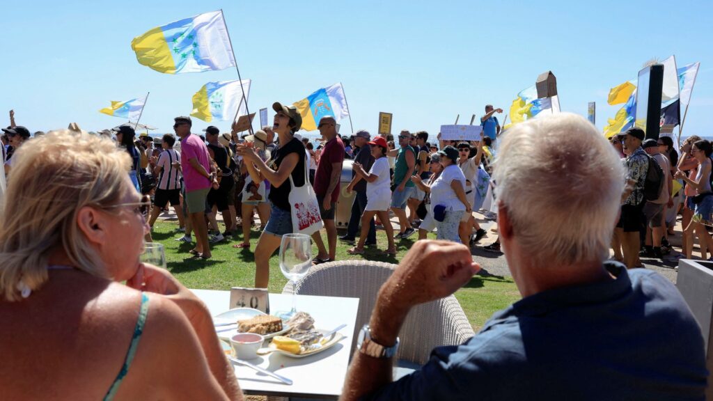 Thousands demonstrate against tourism in Canary Islands