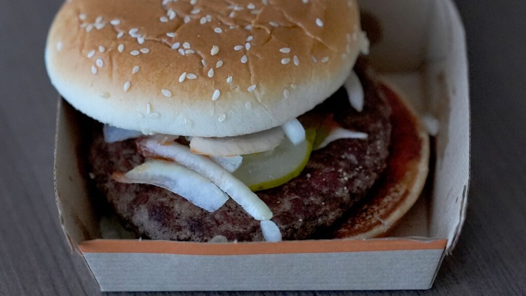 US fast food giants pull ingredient after deadly McDonald’s E.coli scare