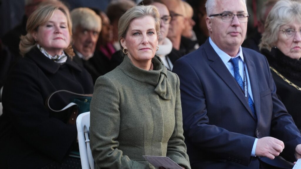 Duchess at Birmingham pub bombing memorial as families renew inquiry plea