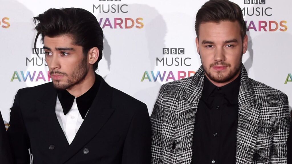 Zayn Malik pays tribute to Liam Payne at first show since former bandmate died