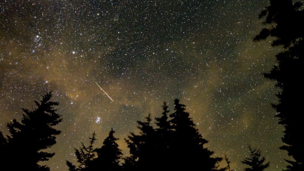 Spectacular meteor shower to peak across UK  – this is how to see it