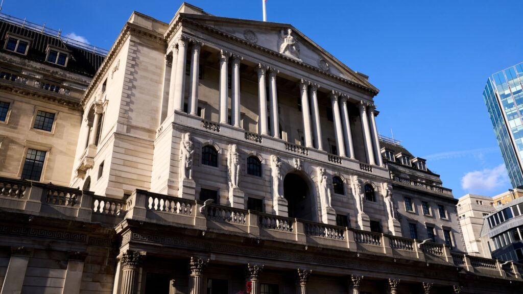 Bank of England issues mortgage rate warning to 4.4 million homes and sounds Trump trade alarm