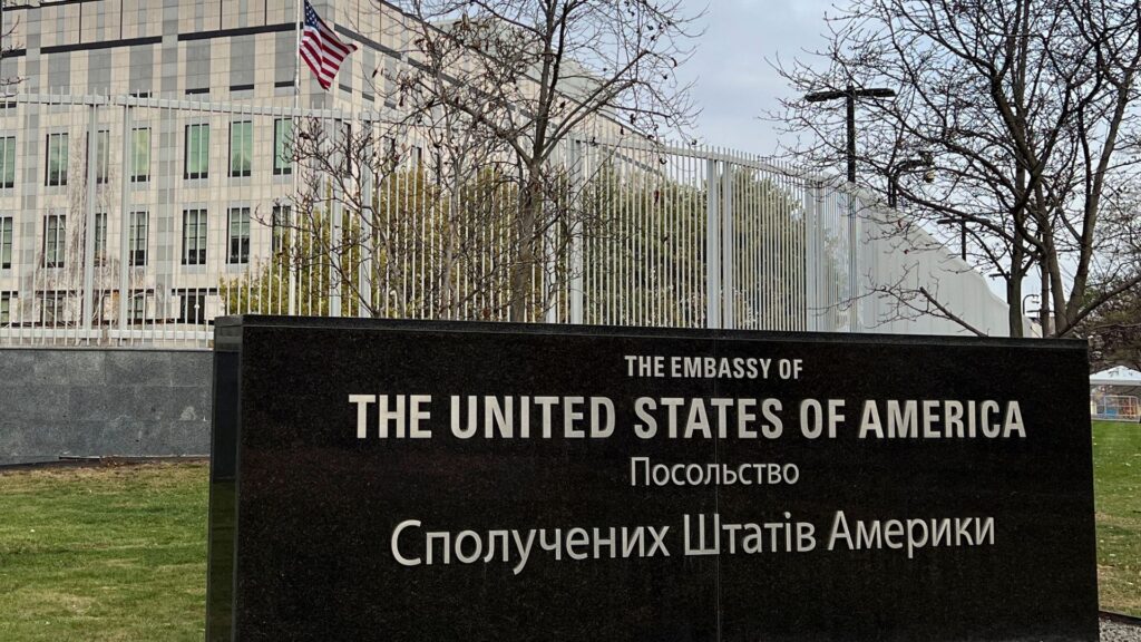 US and other embassies in Kyiv closed amid warning of ‘significant air attack’