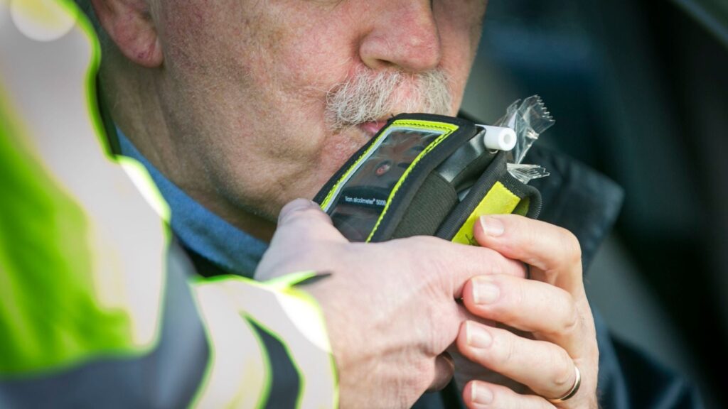 Motorists want tougher sentences and instant roadside bans for drink-driving – RAC