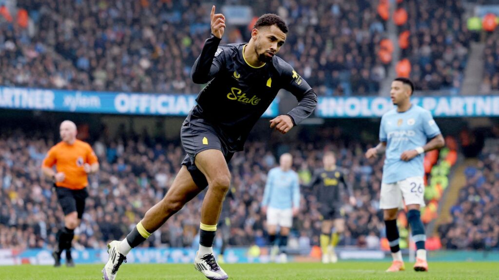 <a href='https://www.skysports.com/football/man-city-vs-everton/live/505982'>Everton hit back after Man City take early lead</a>