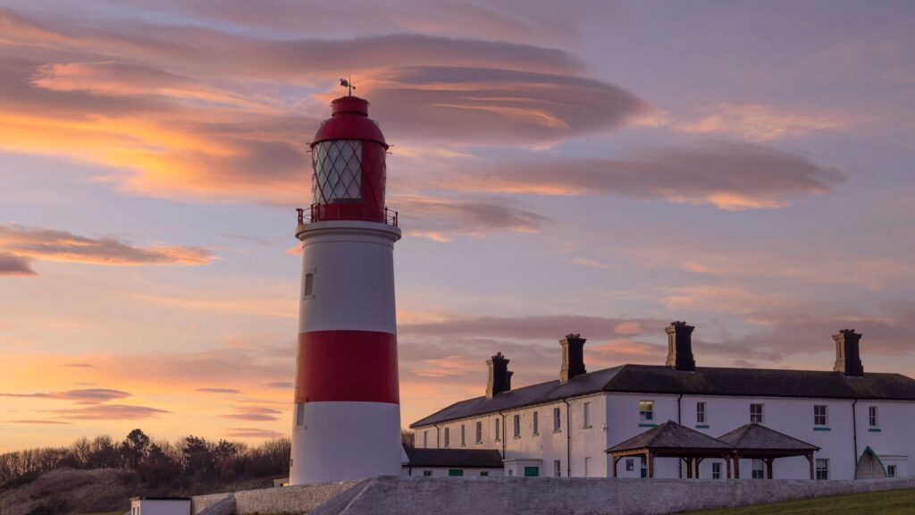 What are the ‘UFO clouds’ seen hanging over UK skies?