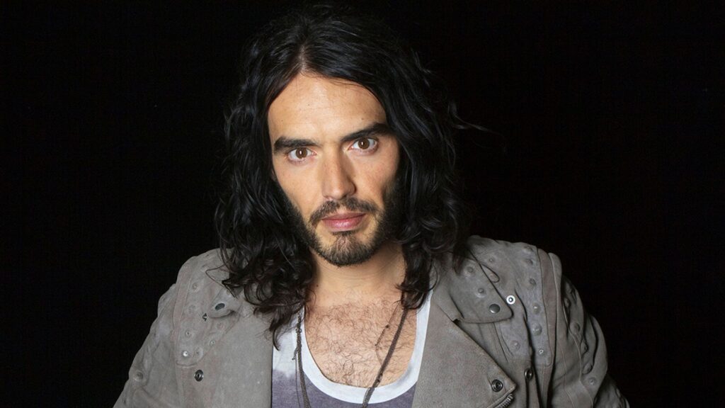 BBC apologises to staff over handling of Russell Brand complaints