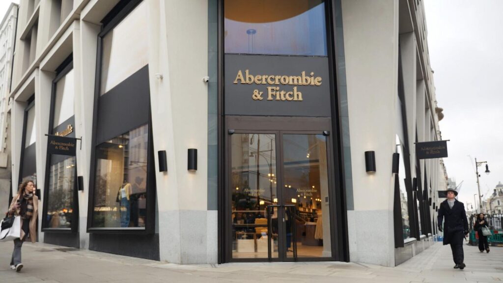 Abercrombie & Fitch boss speaks out on Jeffries sex scandal