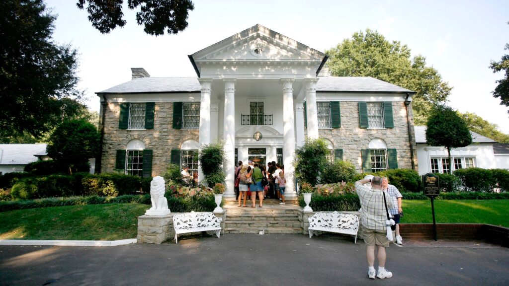 Woman admits trying to defraud Elvis Presley’s family by auctioning off Graceland