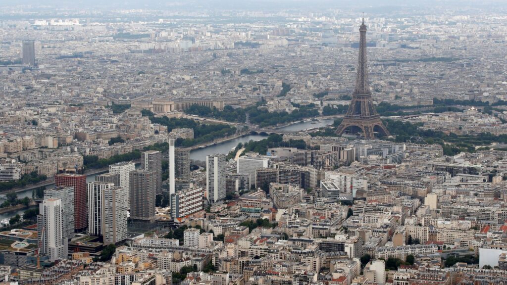 American woman detained after newborn thrown out of Paris hotel window